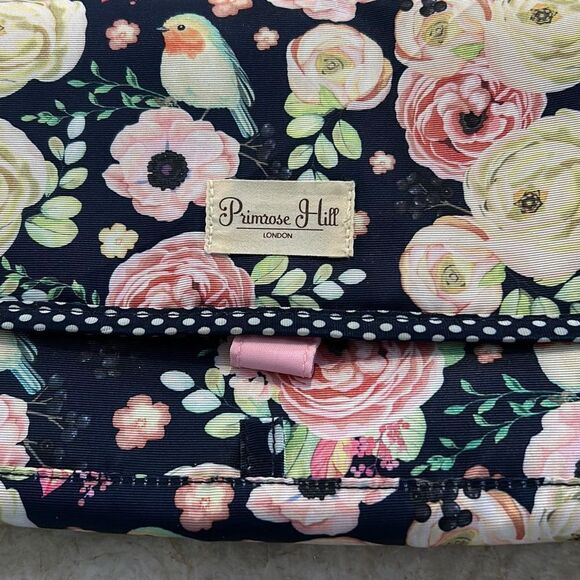 Primrose Hill of London Makeup Case - Picture 2 of 6